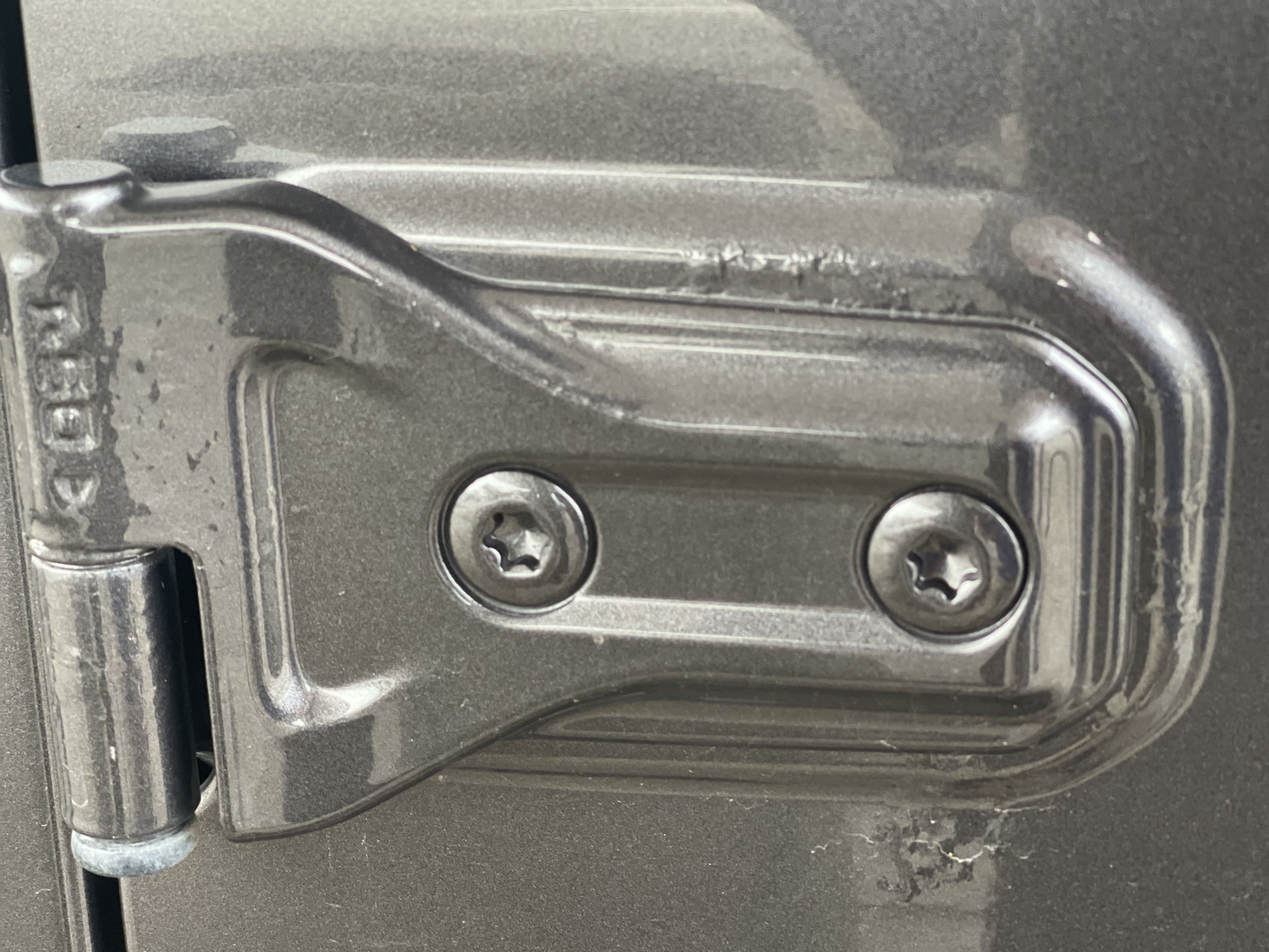 Corrosion issues around the hinges 2019 JLU Sport | Jeep Garage - Jeep Forum