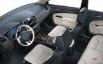 2016_chrysler_300_c-platinum_cuir-perfore-bleu-indigo-beige-dore_avant.jpg